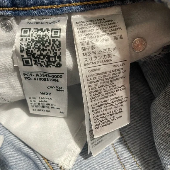 Levi's High Rise Denim Skirt - Picture 5 of 5